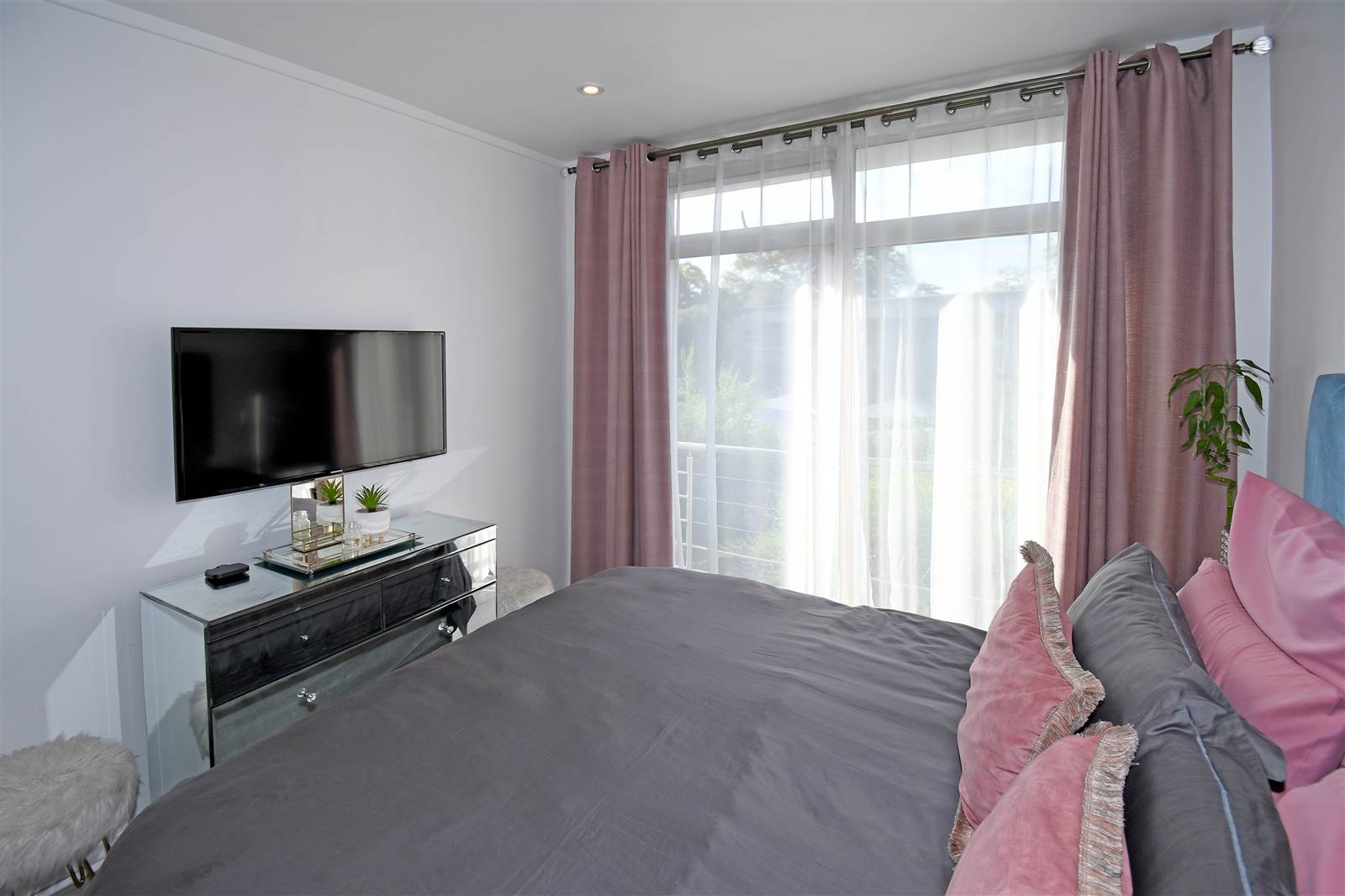 2 Bed Apartment in Hurlingham photo number 17