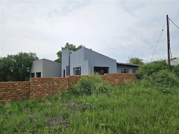 2 Bedroom House 2 Bedroom House