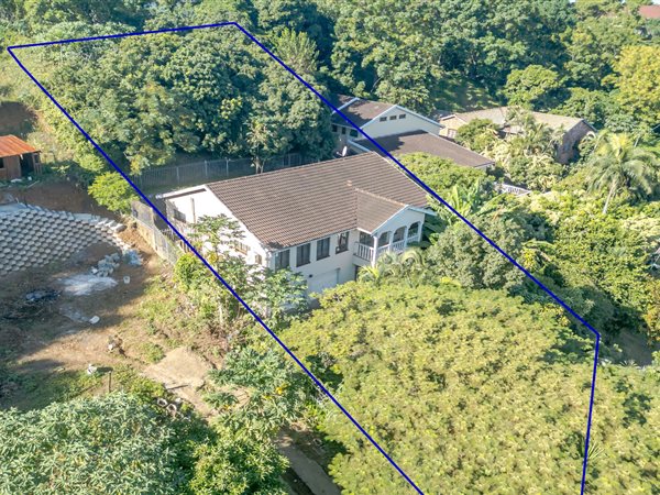 5 Bedroom House 5 Bedroom House