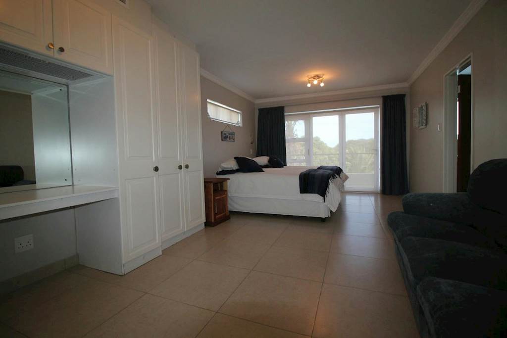 7 Bed House in Royal Alfred Marina photo number 13
