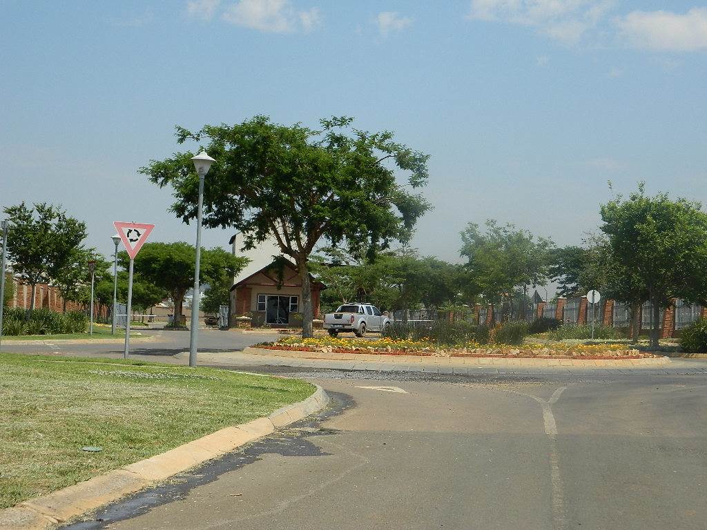 1422 m² Land available in The Ridge Estate photo number 9