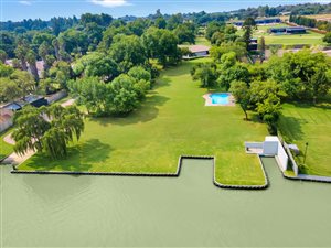 6 Bed House in Northdene