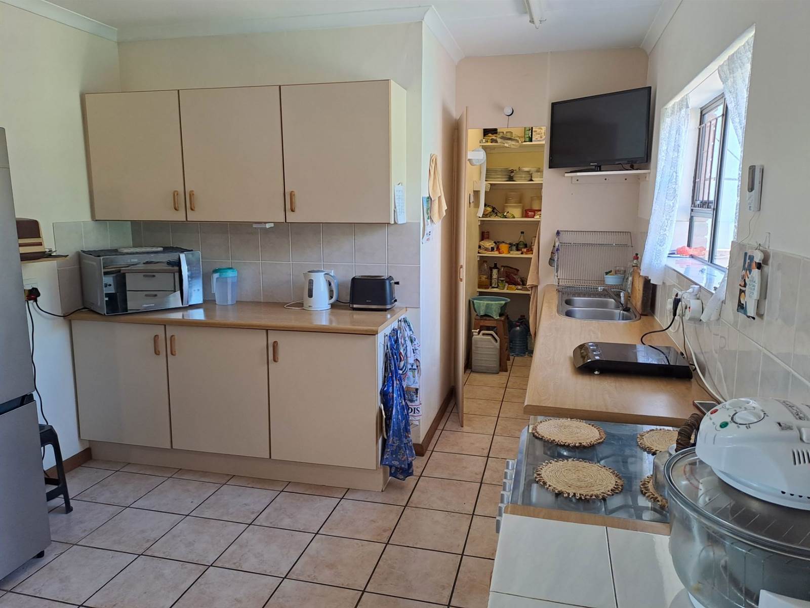 2 Bed House in Stilbaai photo number 5