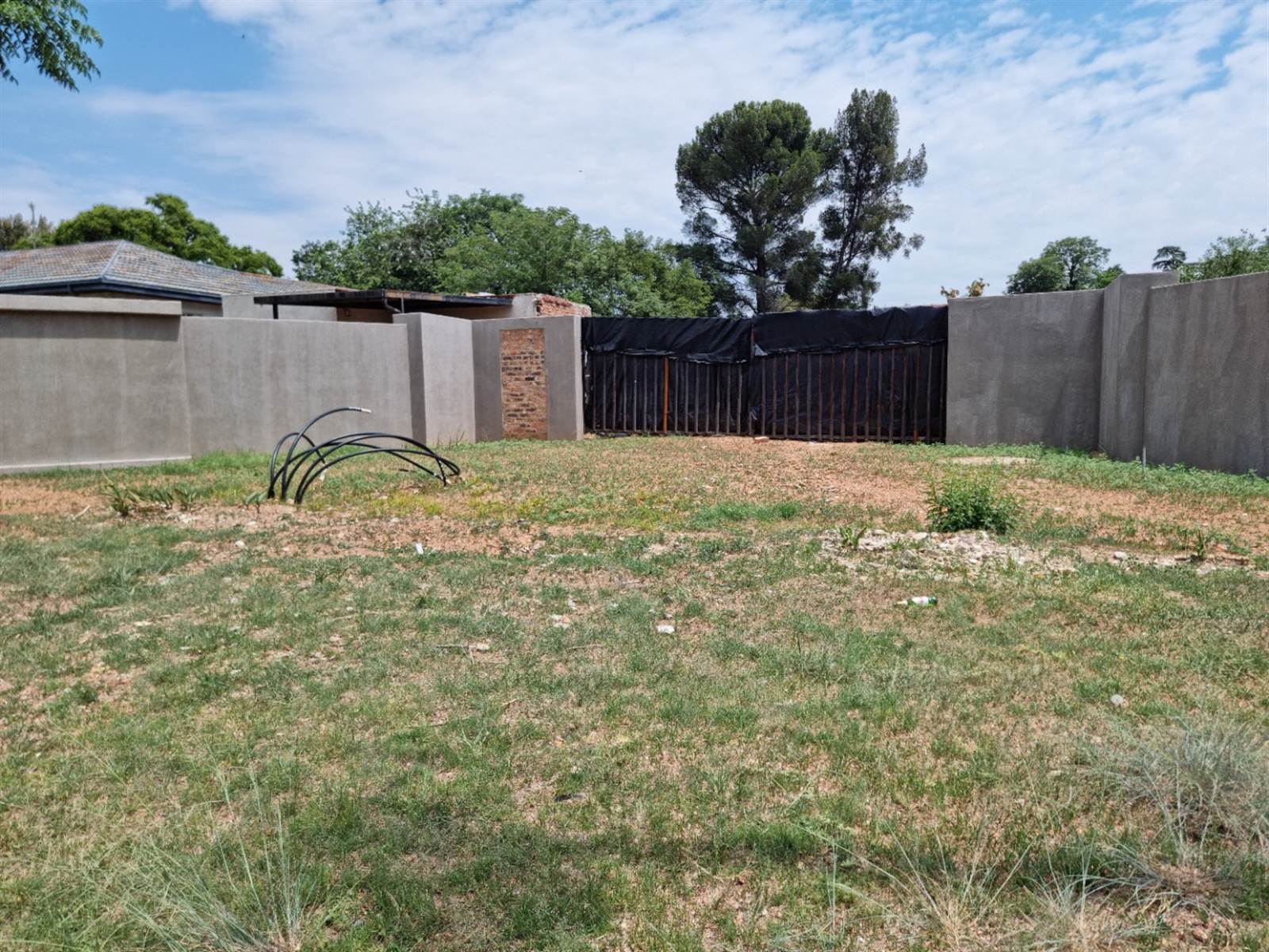 1983 m² Land available in Lambton photo number 8