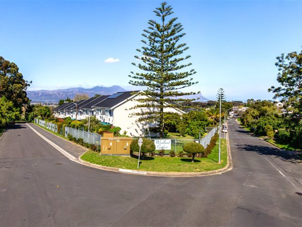 2 Bedroom Townhouse 2 Bedroom Townhouse