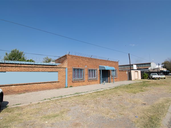 1 263  m² Commercial space