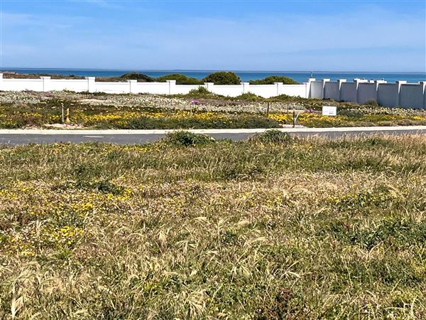683 m² Land available in Yzerfontein