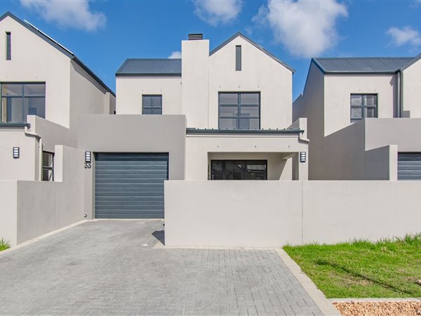 3 Bedroom Duplex 3 Bedroom Duplex