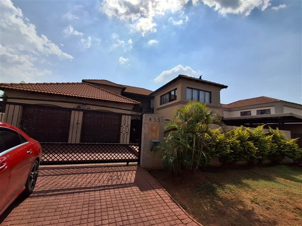 4 Bedroom House 4 Bedroom House