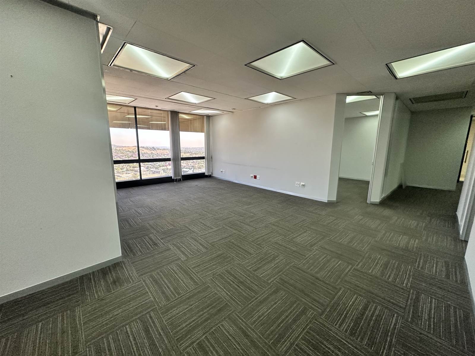 164  m² Commercial space in Auckland Park photo number 1