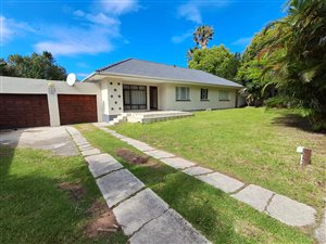 House in Beacon Bay