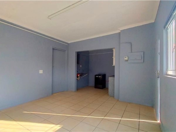 1 Bed Apartment in Kroondal