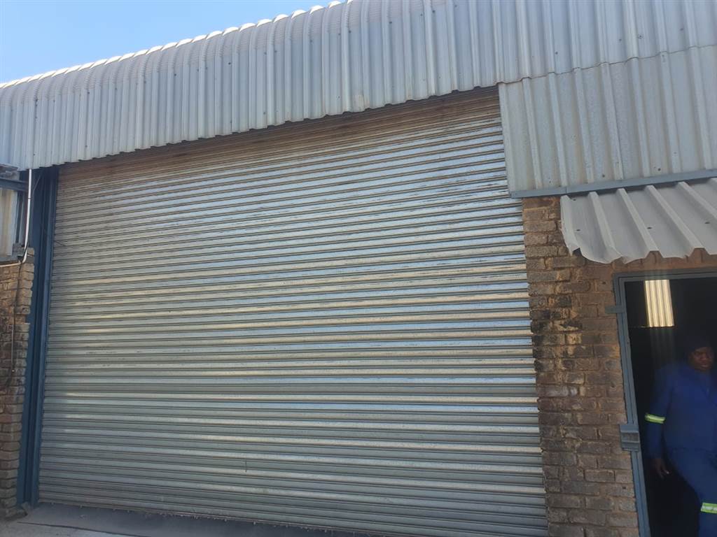 96  m² Industrial space in Clayville photo number 4