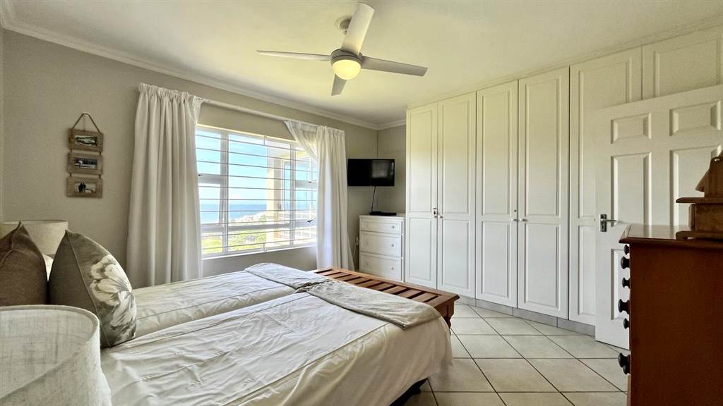 4 Bed Apartment in Willard Beach photo number 10
