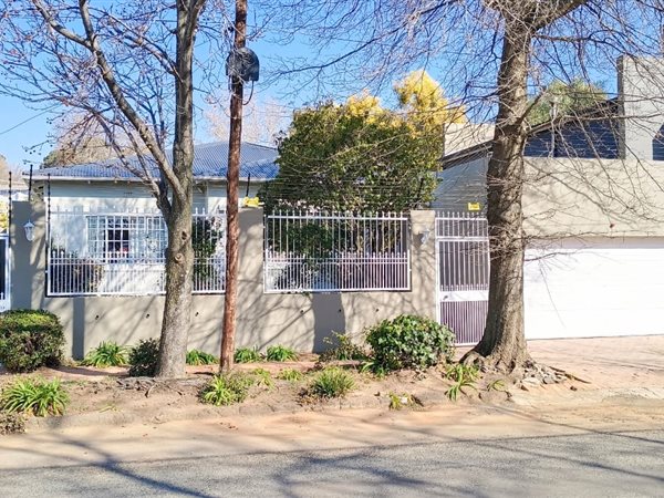 3 Bedroom House 3 Bedroom House