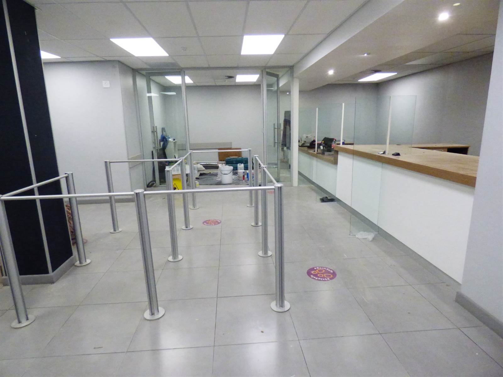 300  m² Commercial space in Parow Central photo number 13