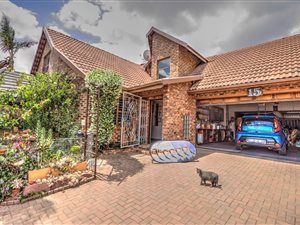 3 Bed Townhouse in Beyers Park