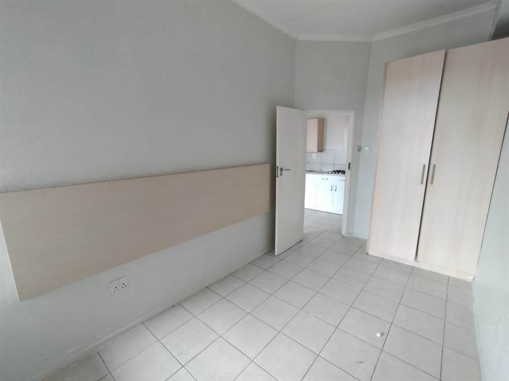 2 Bed House in Kempton Park Central photo number 23