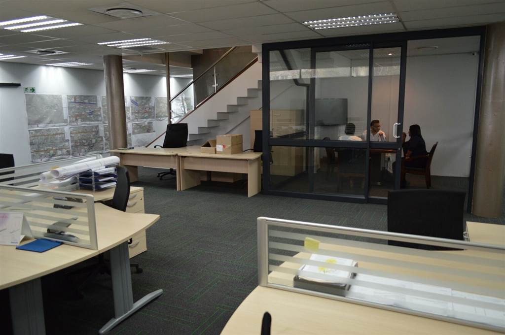 883  m² Office Space in Pietermaritzburg Central photo number 3