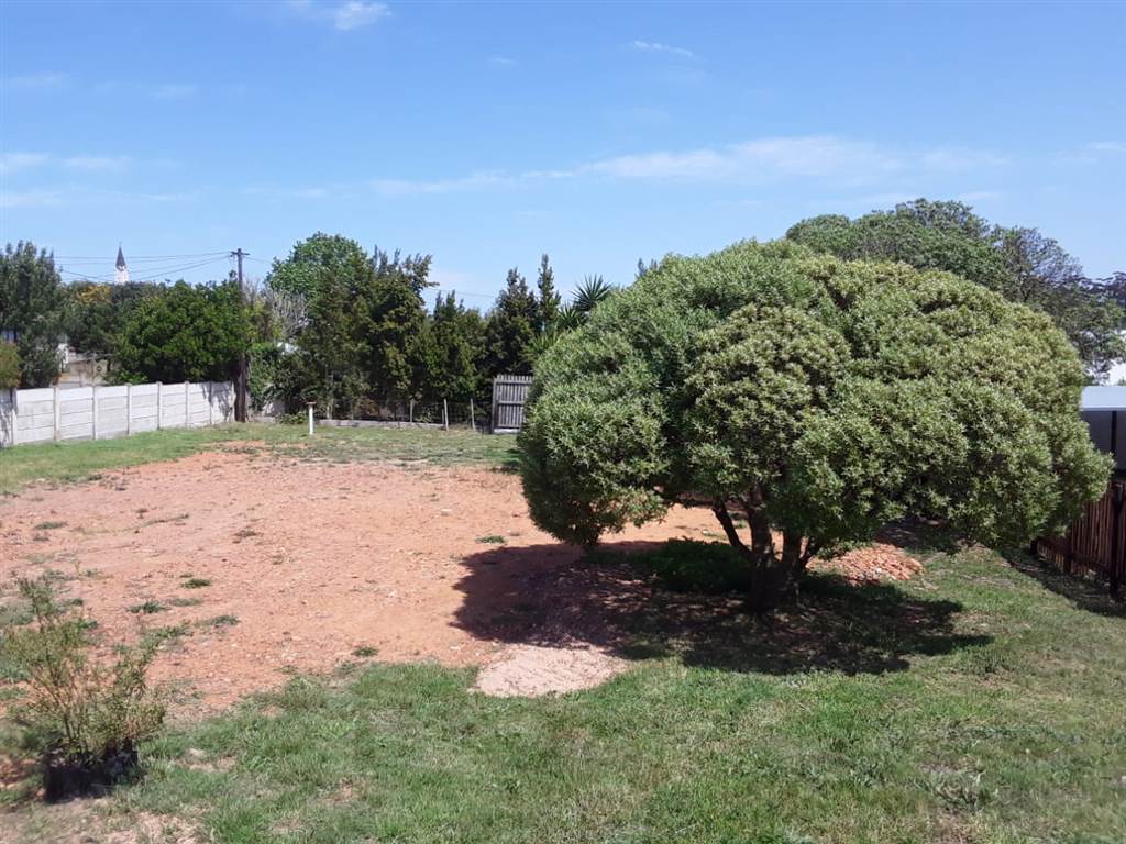 1018 m² Land available in Albertinia photo number 2