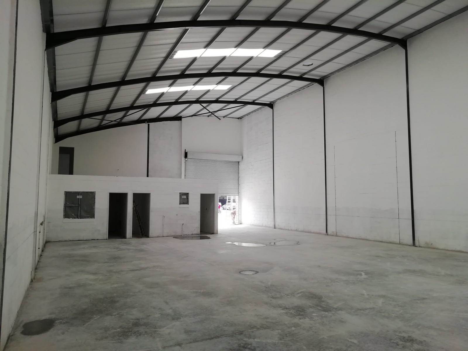 360  m² Industrial space in Kuilsriver photo number 3