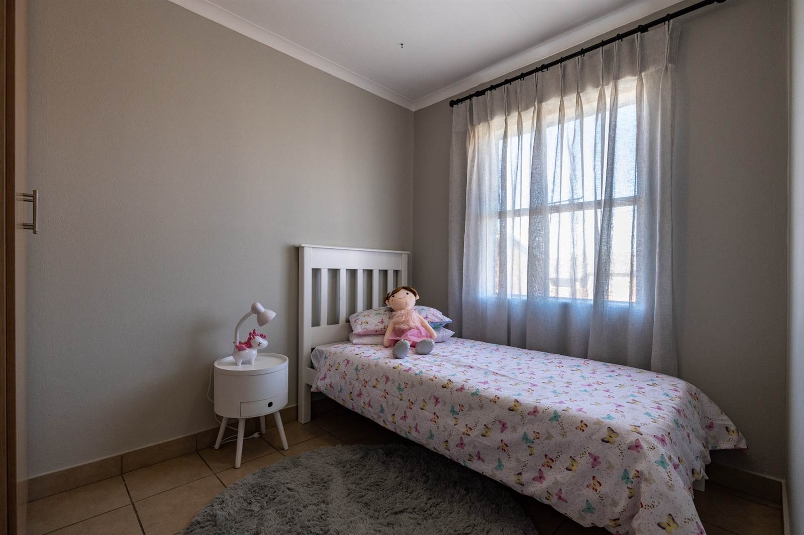 2 Bed Apartment in Olifantsfontein photo number 4