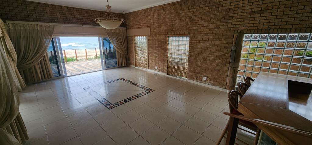 4 Bed House in Shelly Beach photo number 12