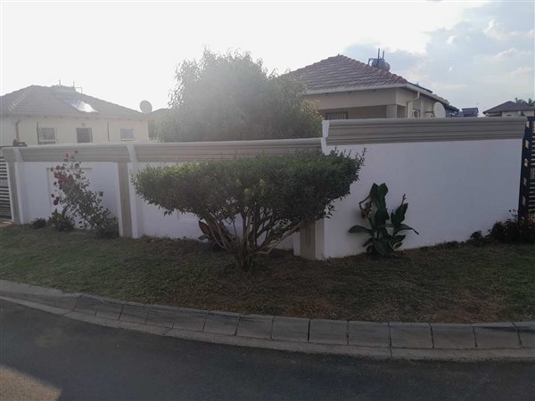 2 Bedroom House 2 Bedroom House