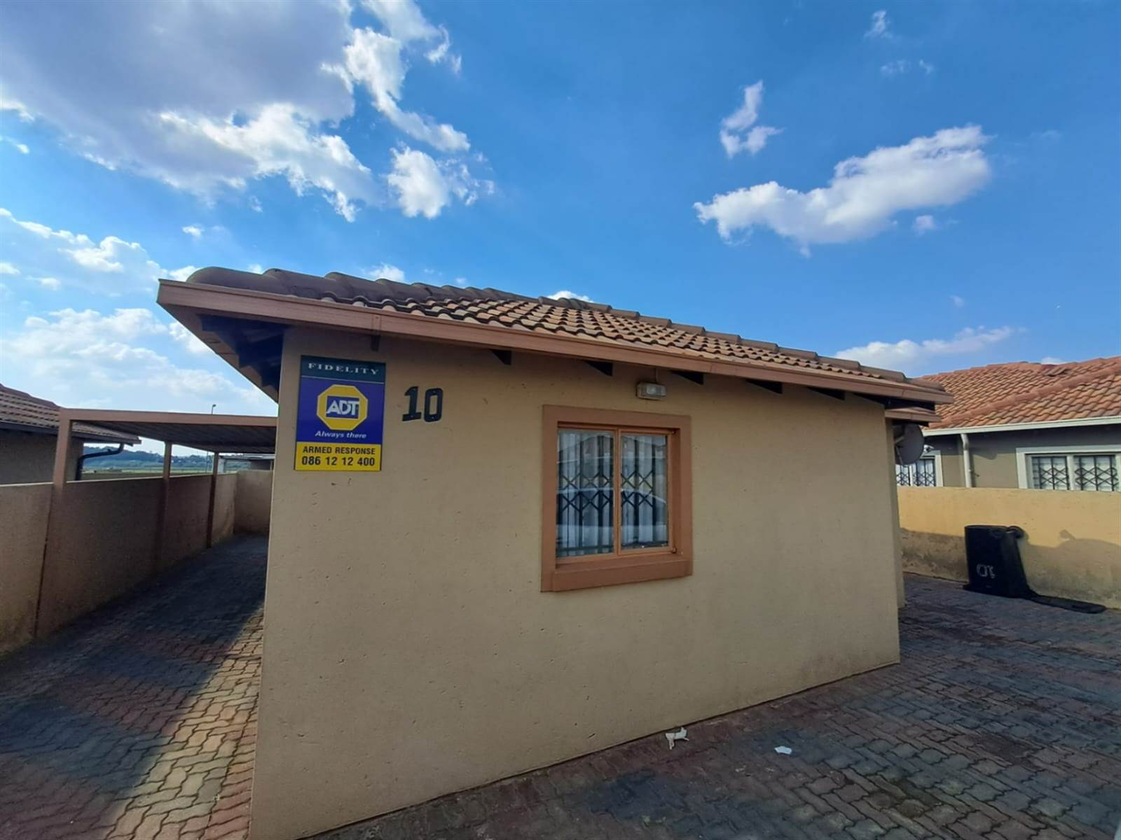 3 Bed House in Leondale photo number 4