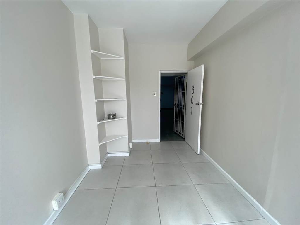 32  m² Commercial space in Sea Point photo number 2