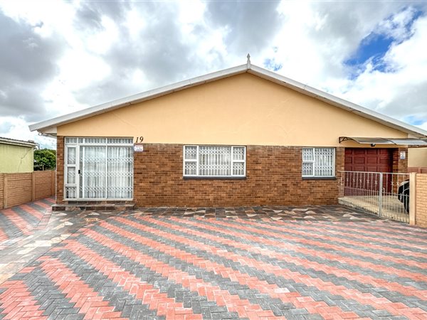 3 Bedroom House 3 Bedroom House