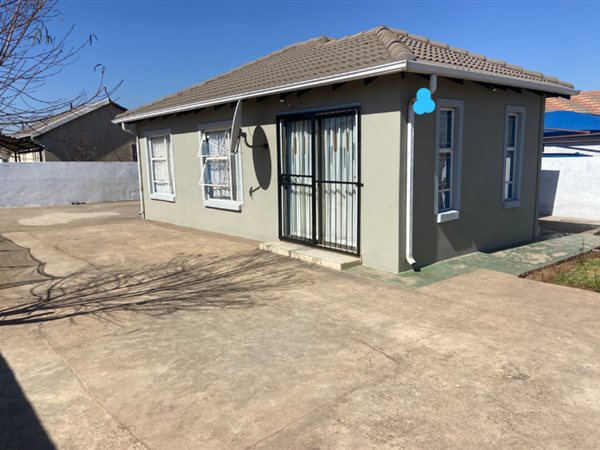 3 Bedroom House 3 Bedroom House
