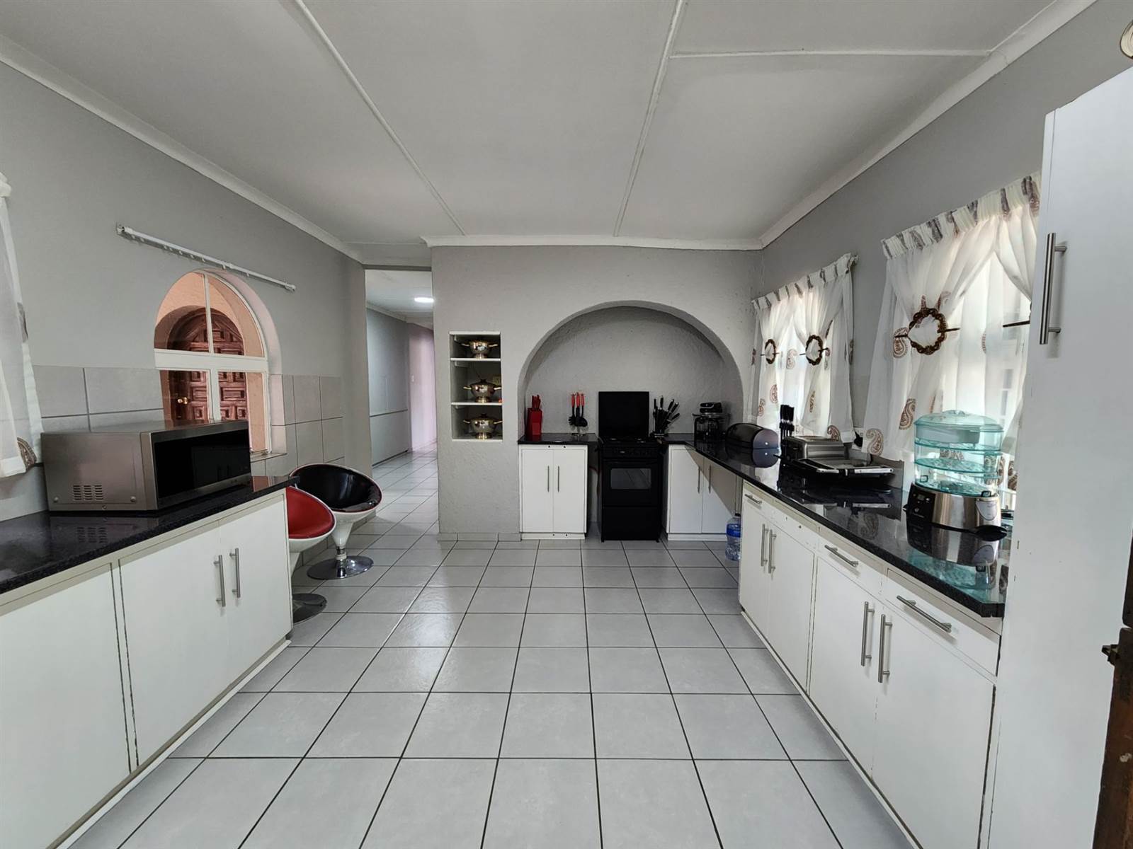 3 Bed House in Bayswater photo number 16