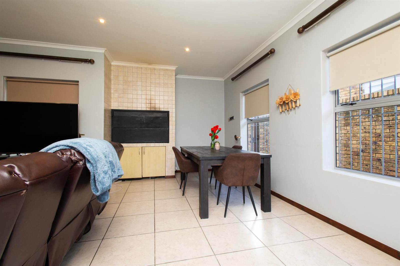 3 Bed House in Kleinbron Estate photo number 5