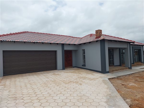 3 Bed House in Aerorand