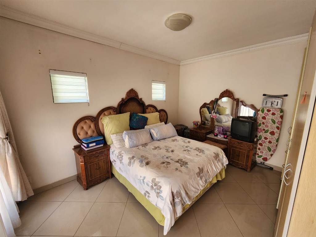 3 Bed House in Zambezi Country Estate photo number 16