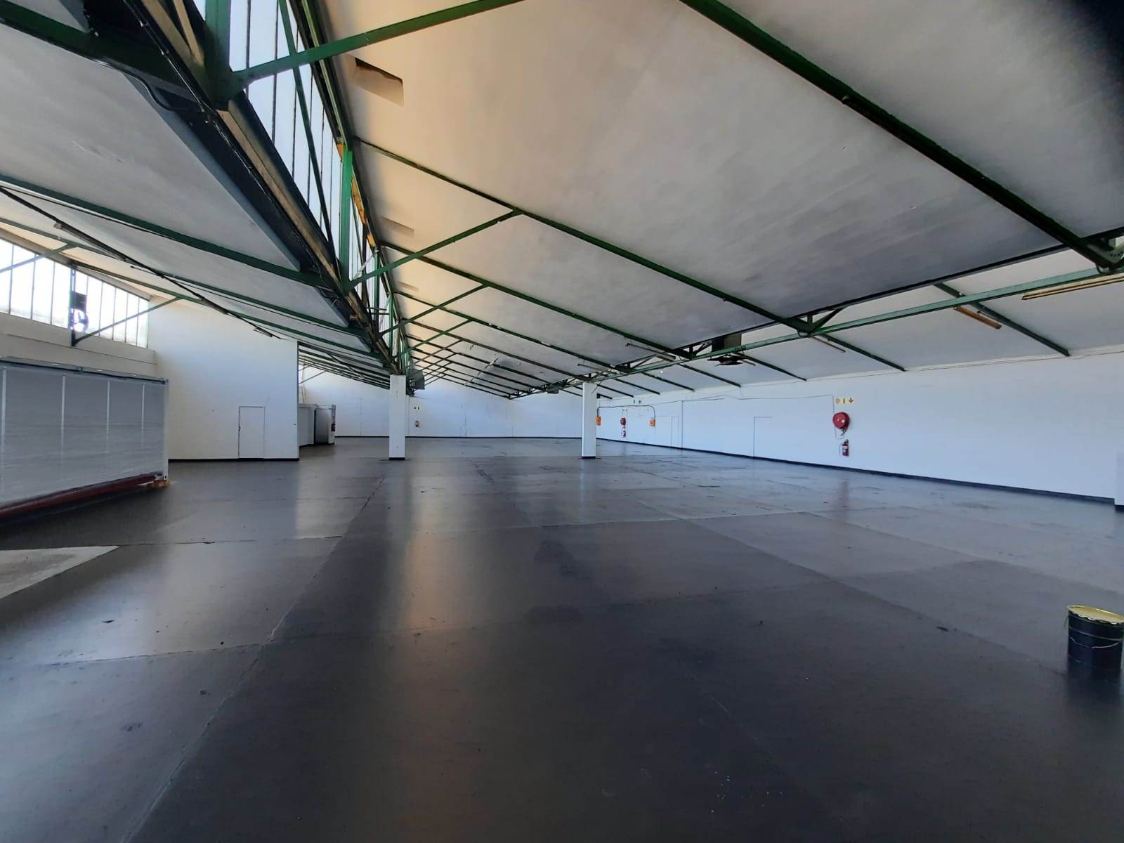 1433  m² Industrial space in Goodwood photo number 4