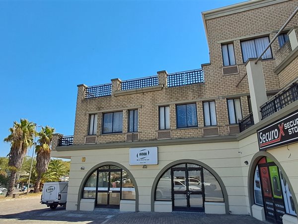 162  m² Commercial space