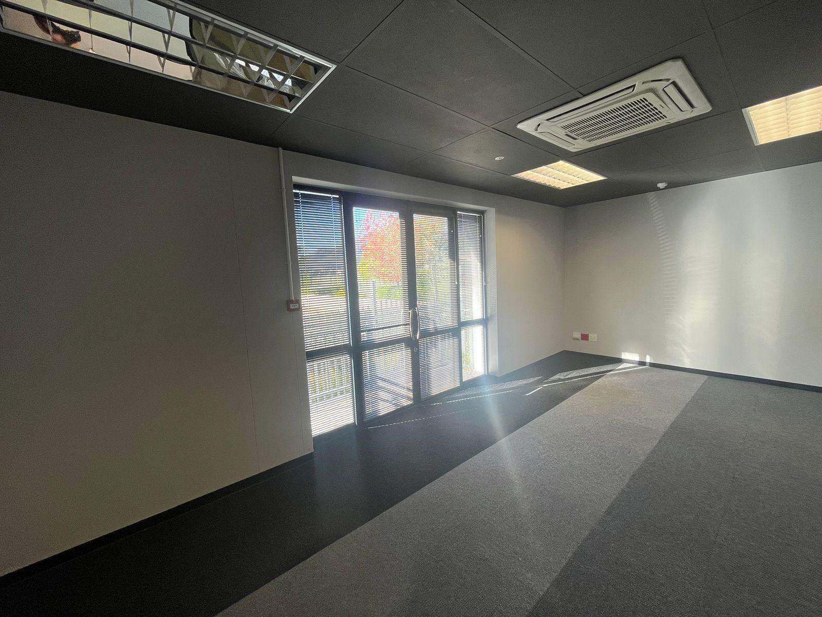 275  m² Commercial space in Jamestown photo number 24