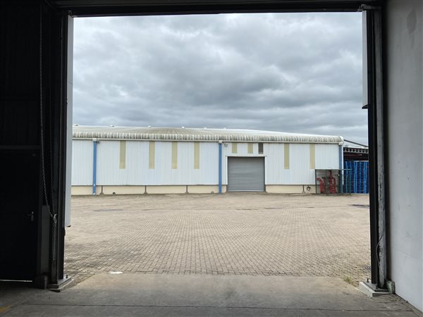 950  m² Industrial space