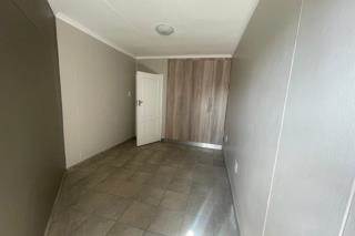 3 Bed Flat in Pretoria North photo number 9