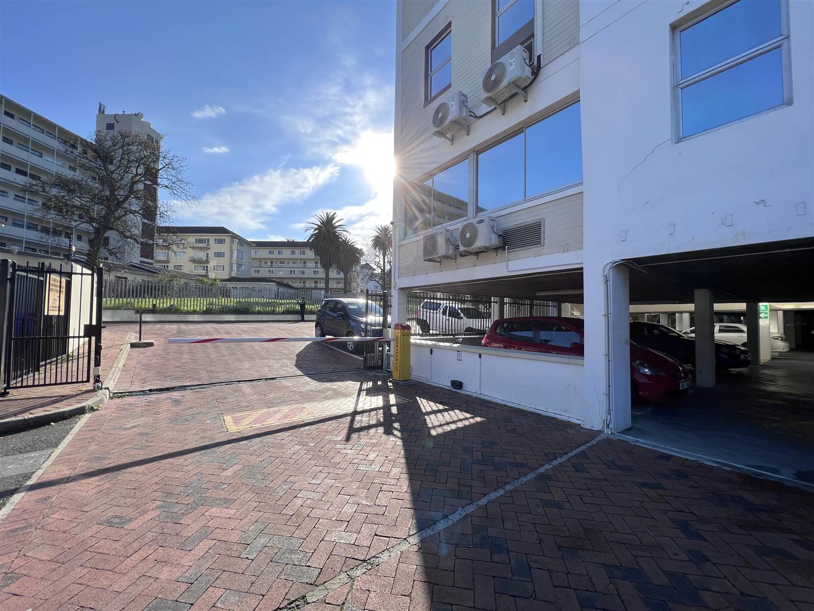 133  m² Commercial space in Wynberg photo number 11