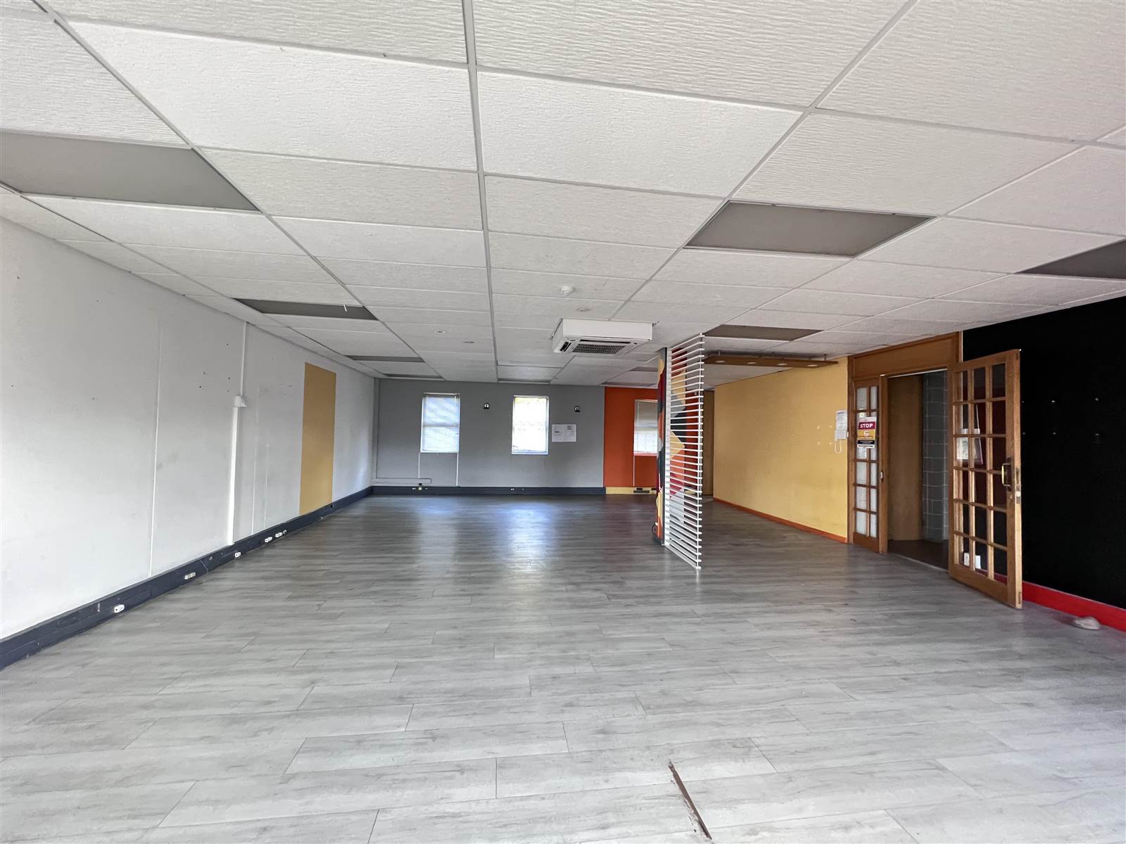 133  m² Commercial space in Wynberg photo number 1