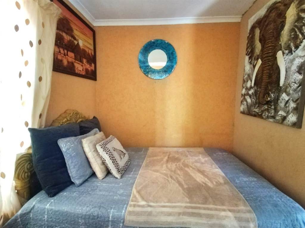 3 Bed House in Atteridgeville photo number 10