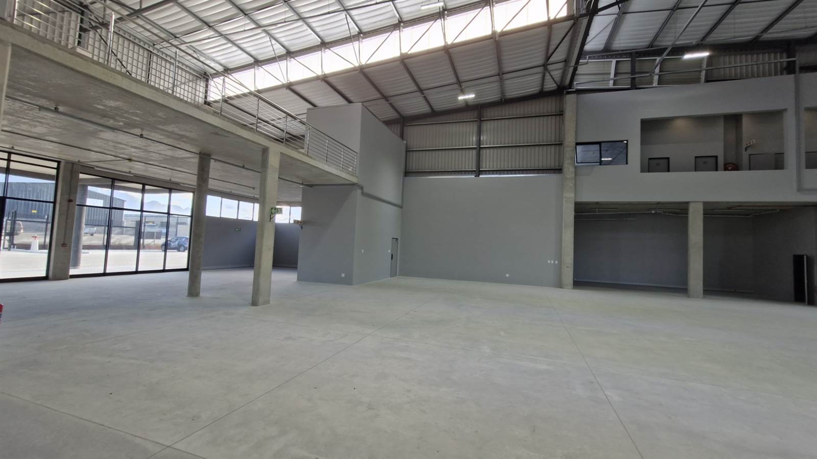 871.4  m² Industrial space in George Central photo number 4