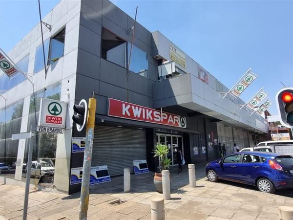 946  m² Commercial space in Krugersdorp Central