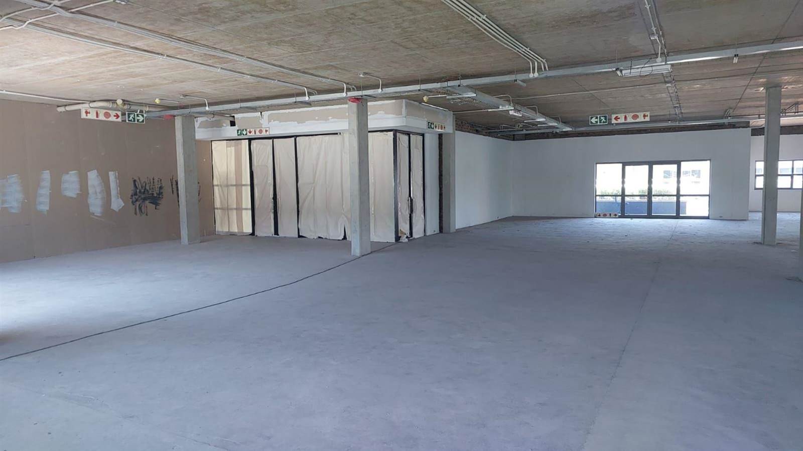 837  m² Commercial space in Fourways photo number 4