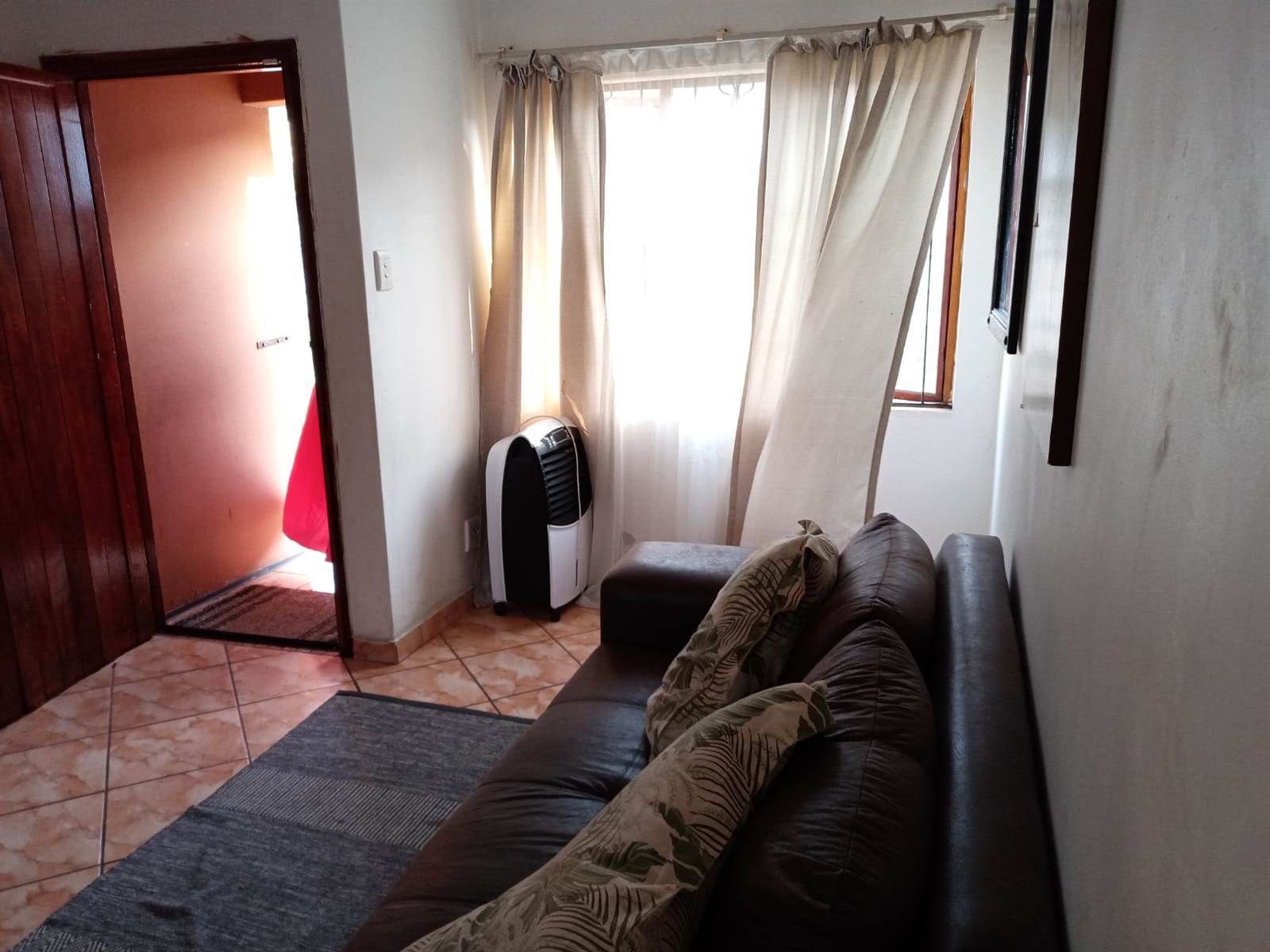 3 Bed House in Empangeni photo number 6