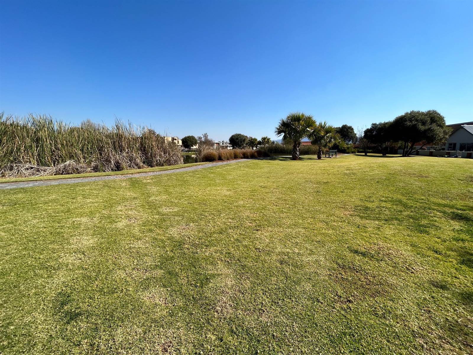 1115 m² Land available in The Islands Estate photo number 6