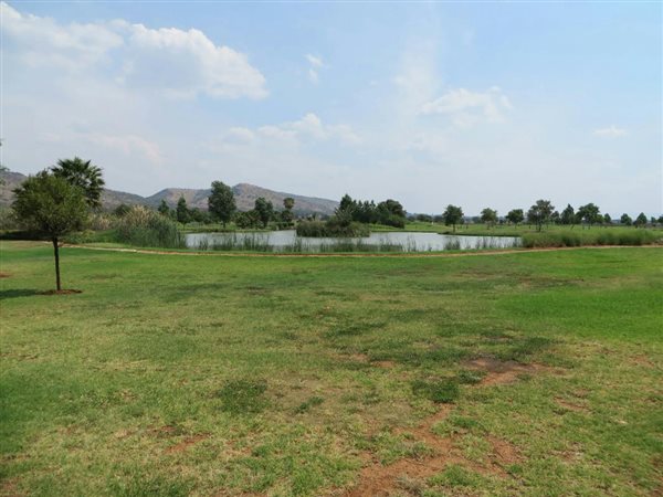 1115 m² Land available in The Islands Estate